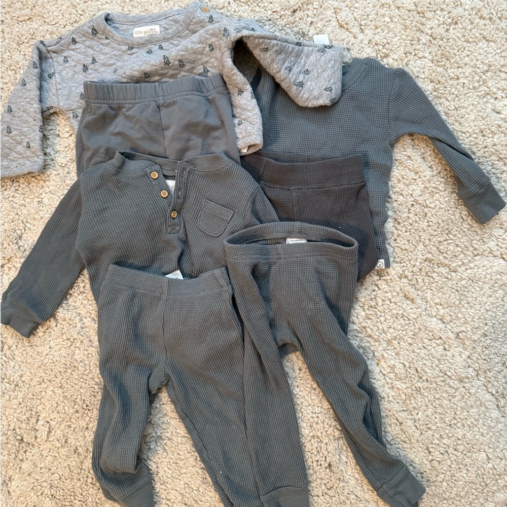 Lot of Carter's Little Planet Clothes, 18 months